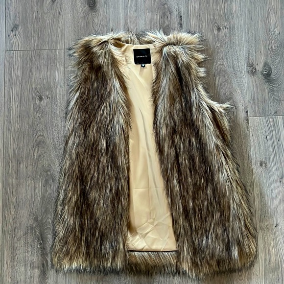 Women’s XS/S dynamite faux fur vest - Picture 1 of 2